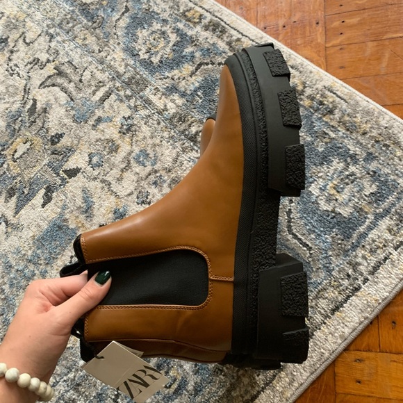 Zara tan black boots booties combat military platform 41 10 chunky Chelsea - Picture 4 of 5